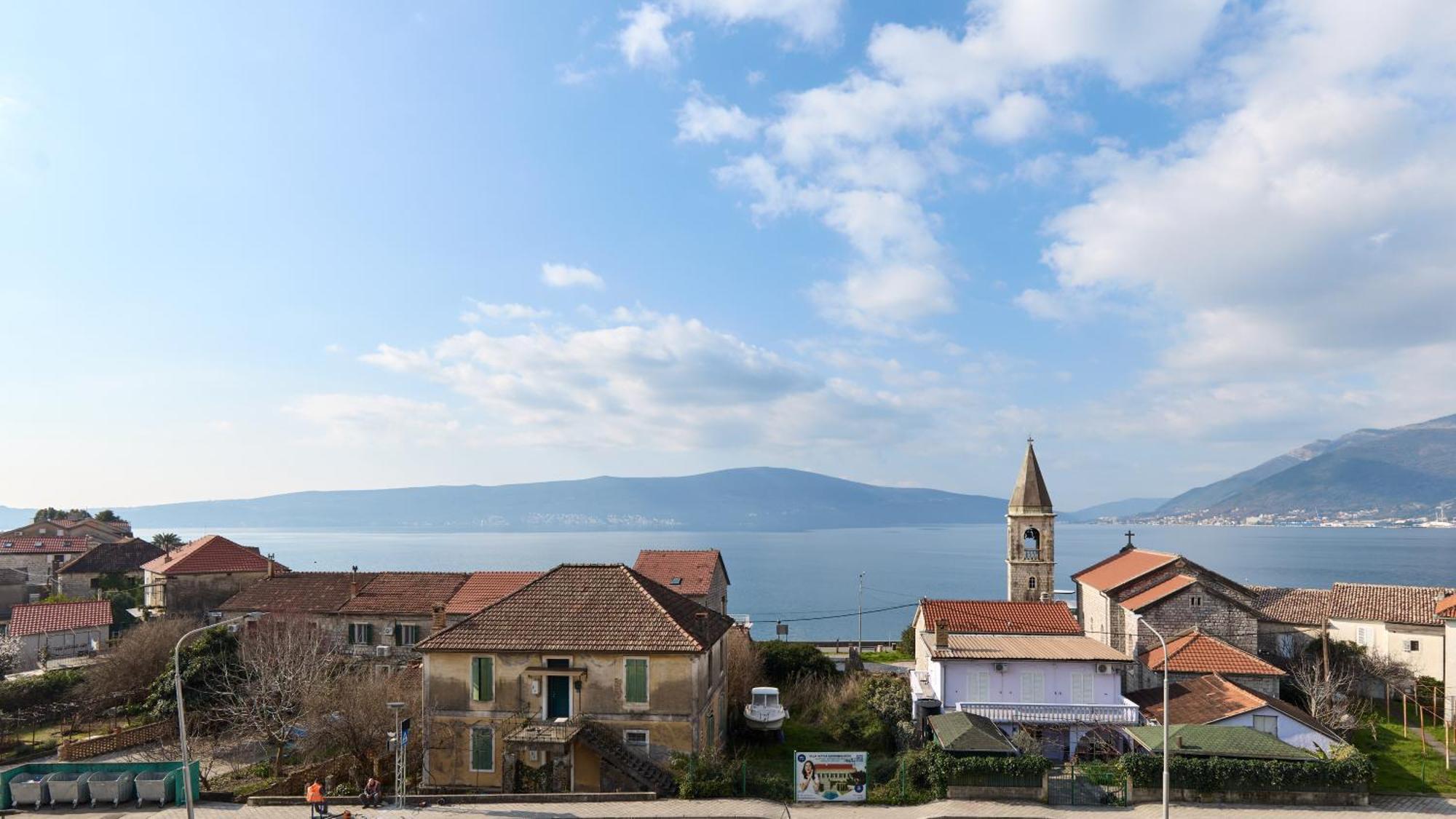 Bayview Apartments Tivat Montenegro エクステリア 写真