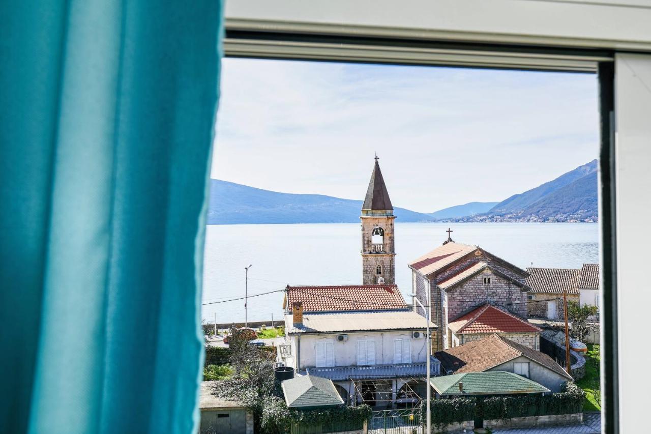 Bayview Apartments Tivat Montenegro エクステリア 写真