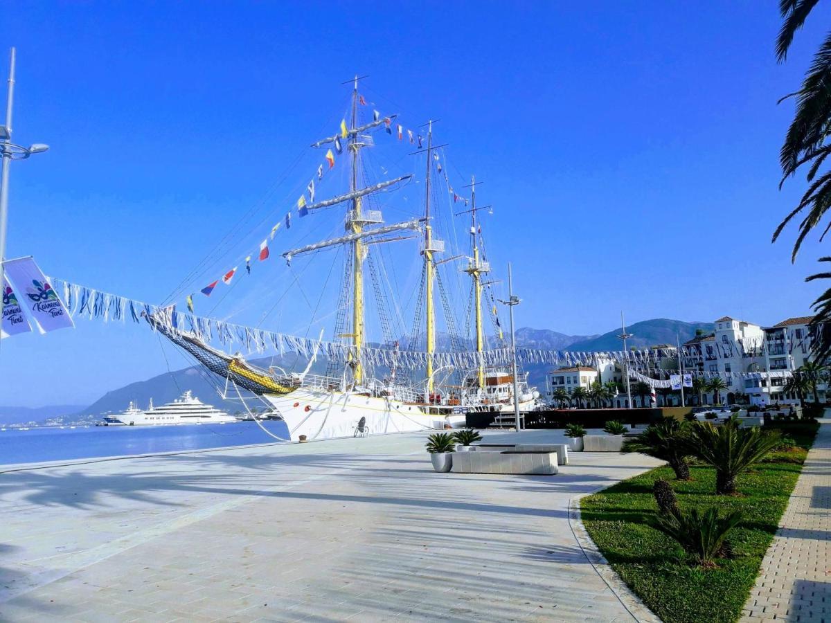Bayview Apartments Tivat Montenegro エクステリア 写真